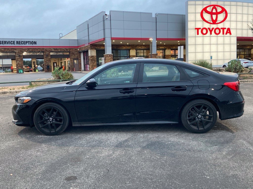Used 2024 Honda Civic Sport image 8