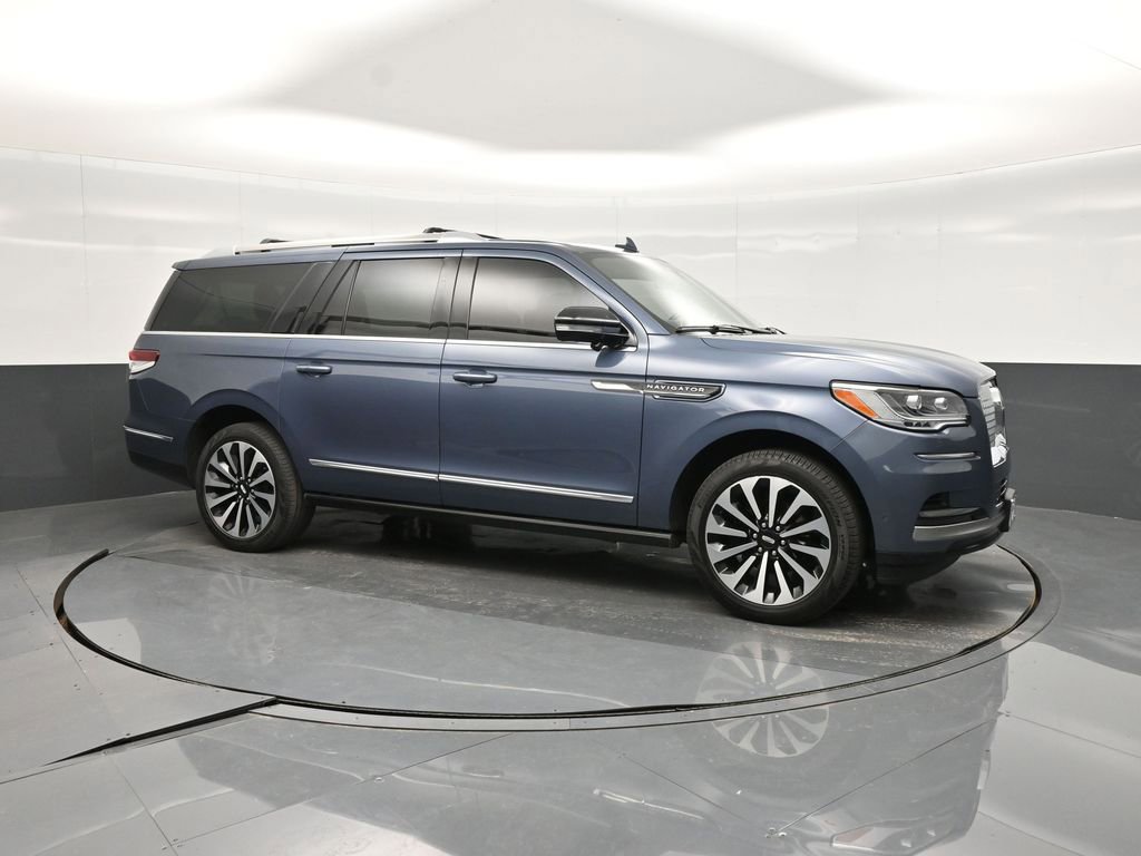 Used 2023 Lincoln Navigator L Reserve AWD/4WD image 20