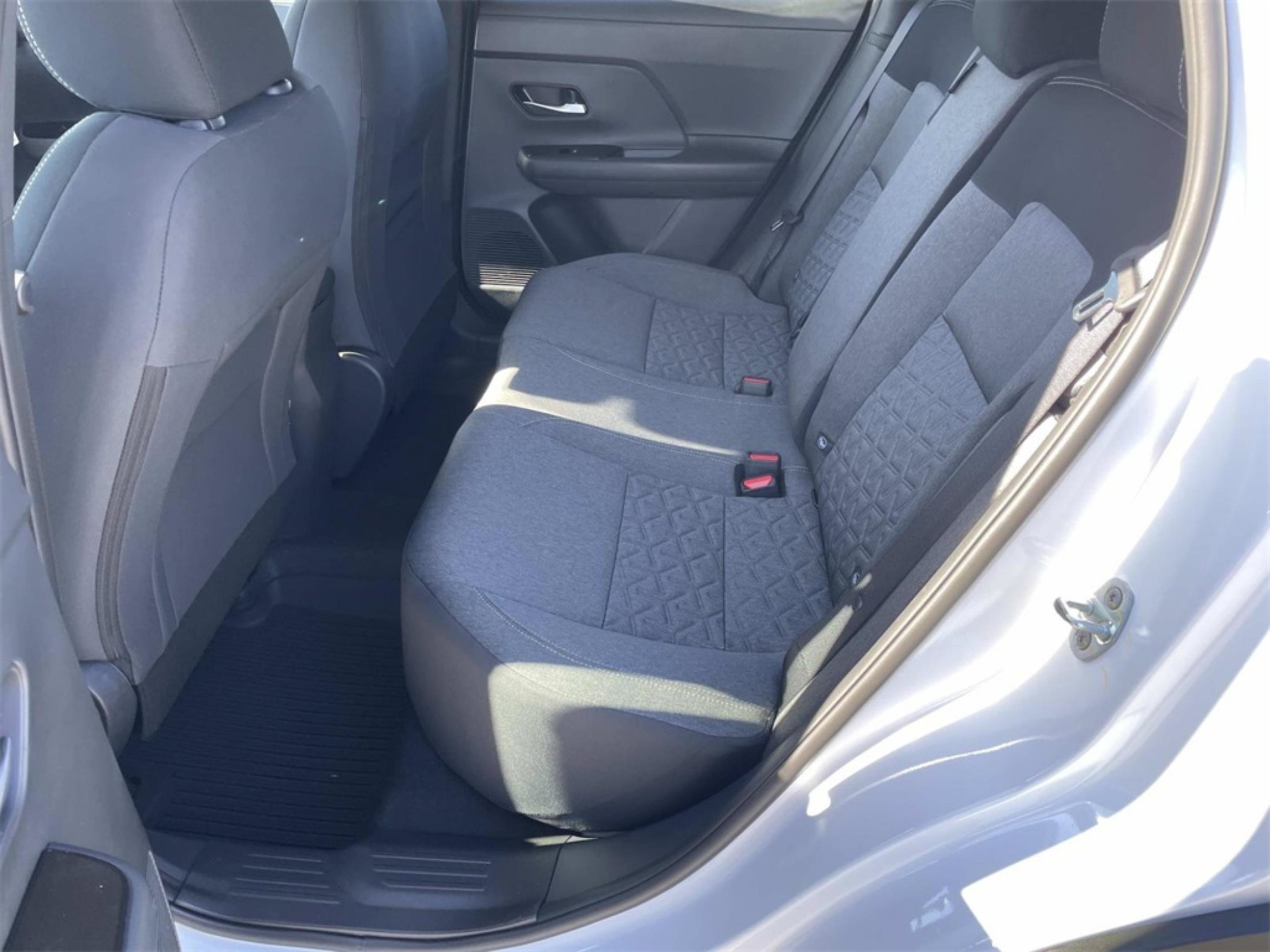 New 2026 Nissan Kicks SV w/ Cold Weather Package FWD image 8