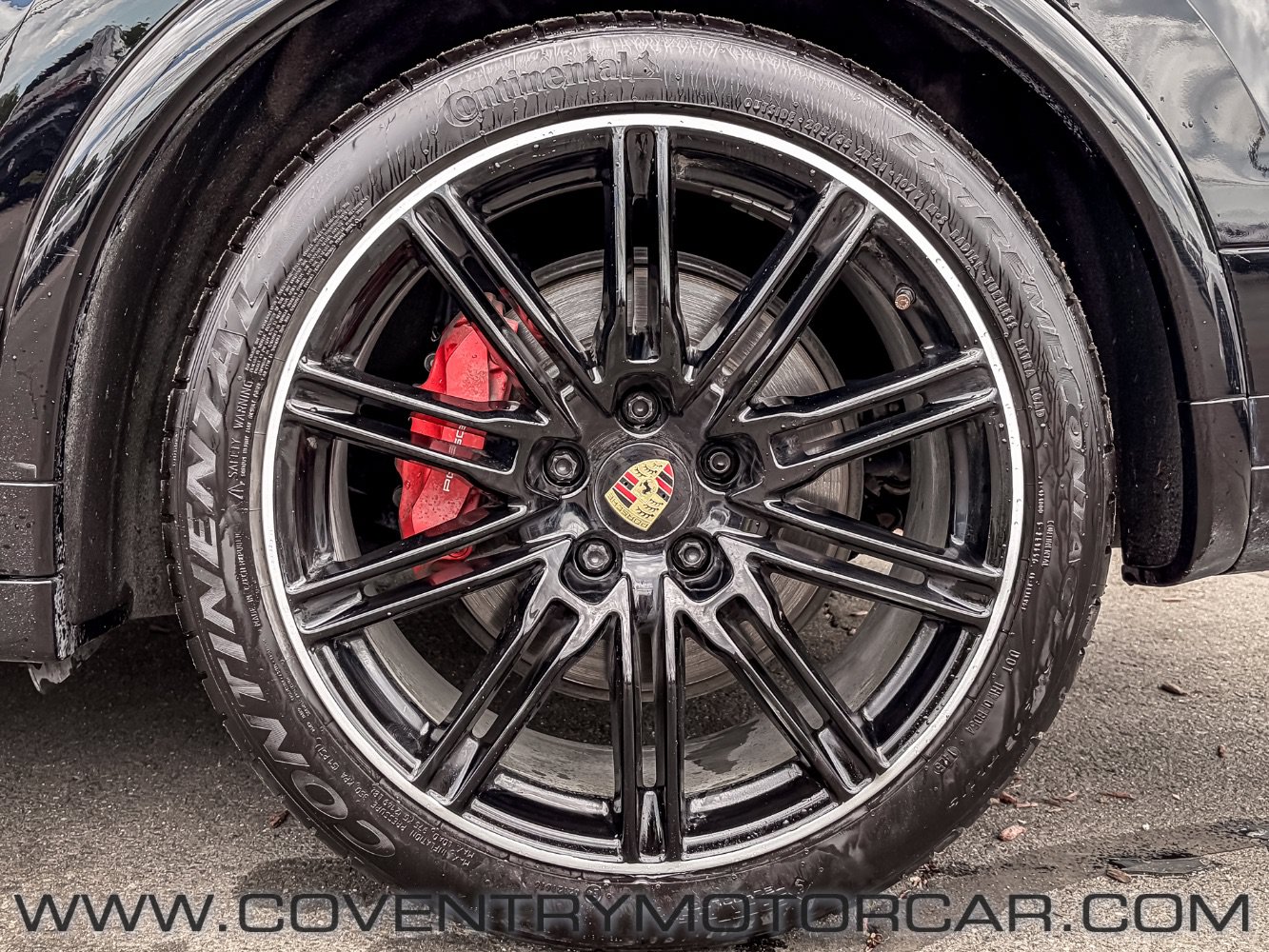 Used 2017 Porsche Cayenne GTS AWD/4WD image 9