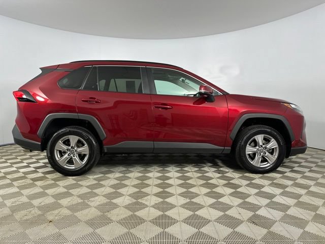 Used 2022 Toyota RAV4 XLE w/ Convenience Package AWD/4WD image 13