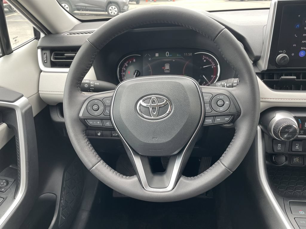 Used 2025 Toyota RAV4 XLE w/ Convenience Package AWD/4WD image 16