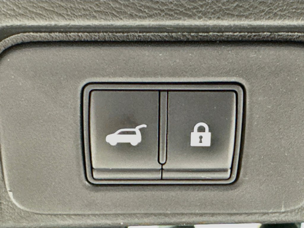Used 2021 Nissan Rogue SV w/ Premium Package FWD image 32
