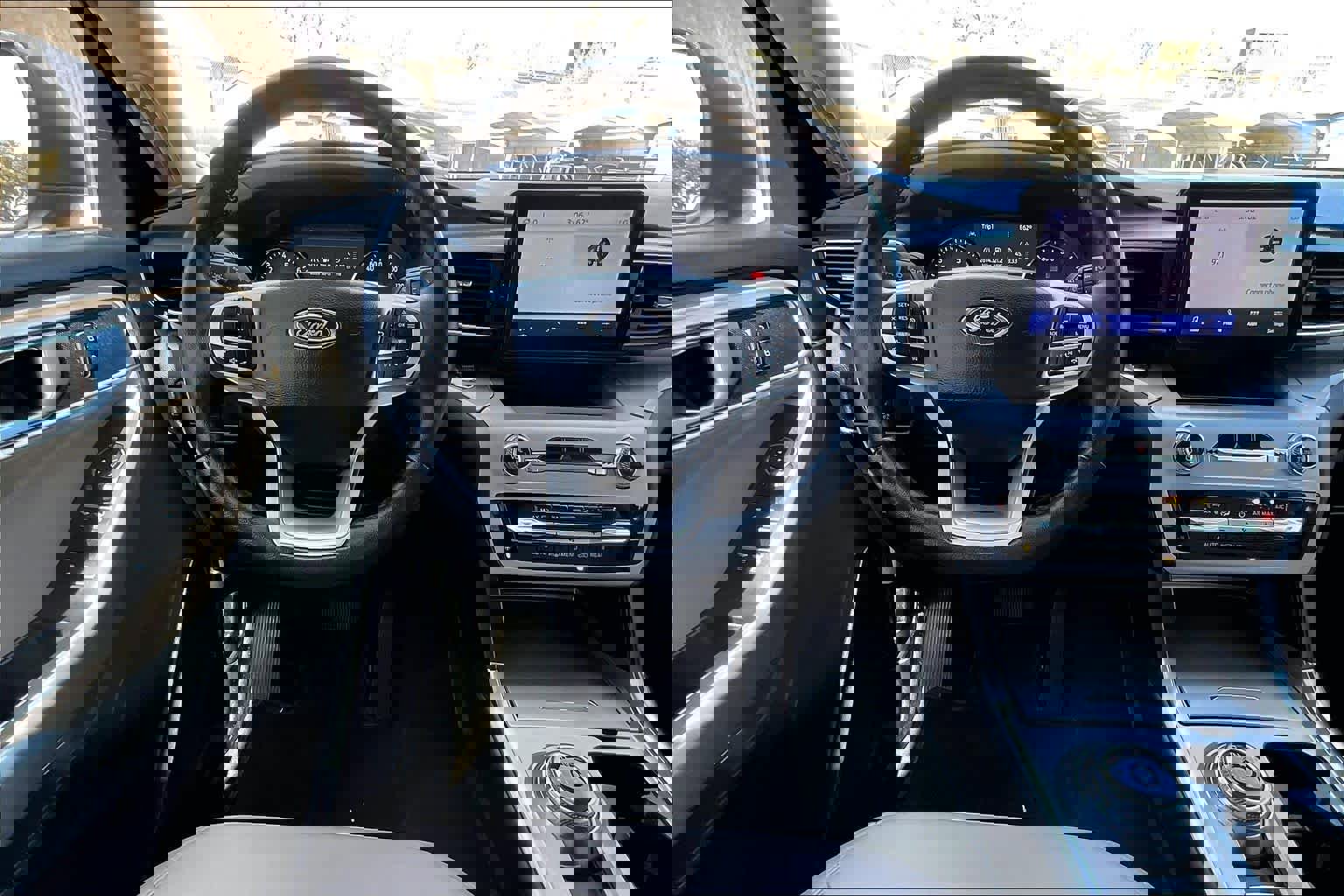 Certified 2023 Ford Explorer XLT w/ Equipment Group 202A image 6