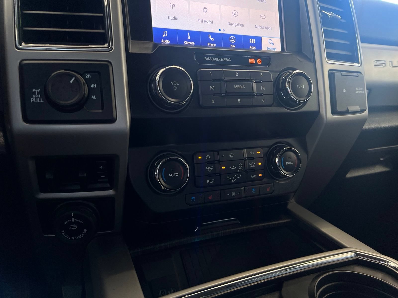 Used 2021 Ford F250 Lariat w/ Lariat Ultimate Package AWD/4WD image 16