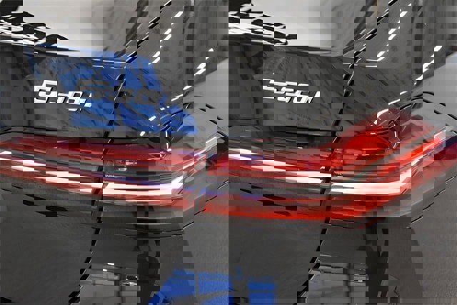 New 2026 BMW 530i xDrive w/ Premium Package image 12