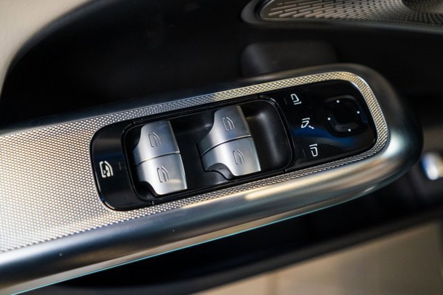 New 2026 Mercedes-Benz E 350 4MATIC Sedan image 14