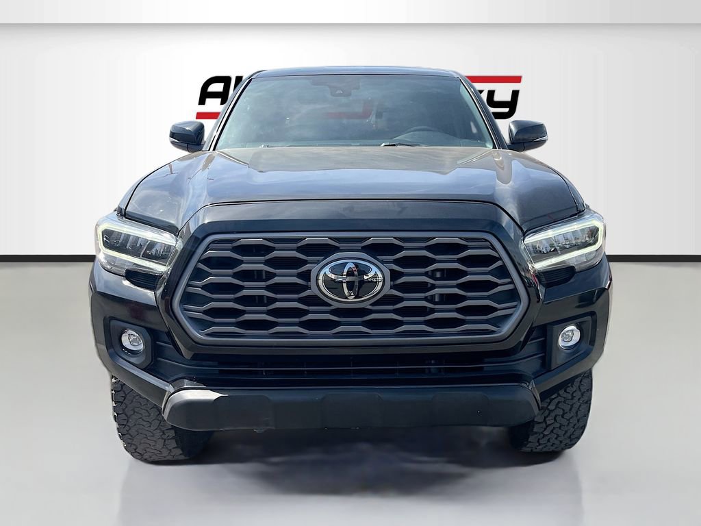 Used 2023 Toyota Tacoma TRD Off-Road w/ Black Out Package (TMS) AWD/4WD image 2