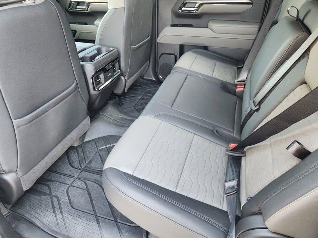 Used 2025 Chevrolet Silverado 1500 ZR2 w/ Technology Package image 32