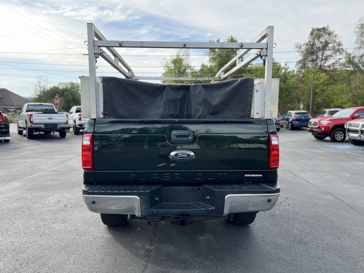 Used 2015 Ford F350 Lariat image 6