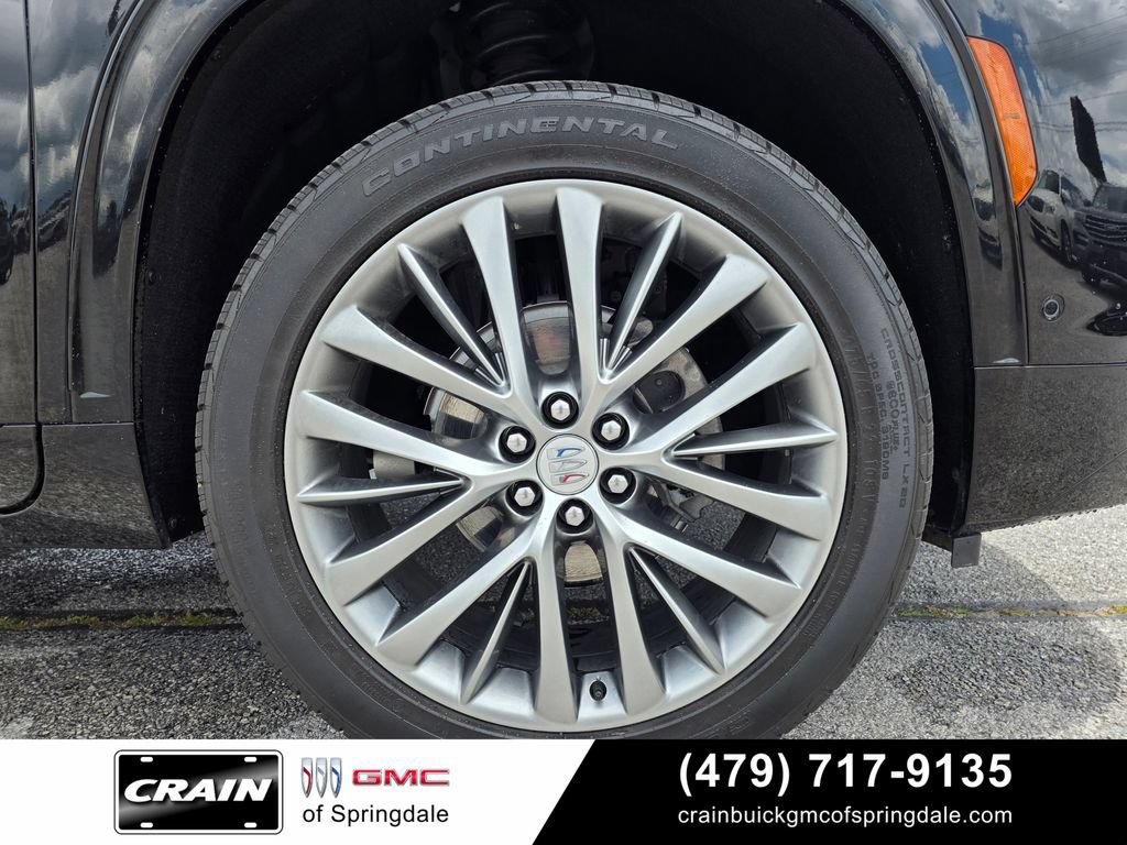 Used 2025 Buick Enclave Avenir w/ Super Cruise Package FWD image 31