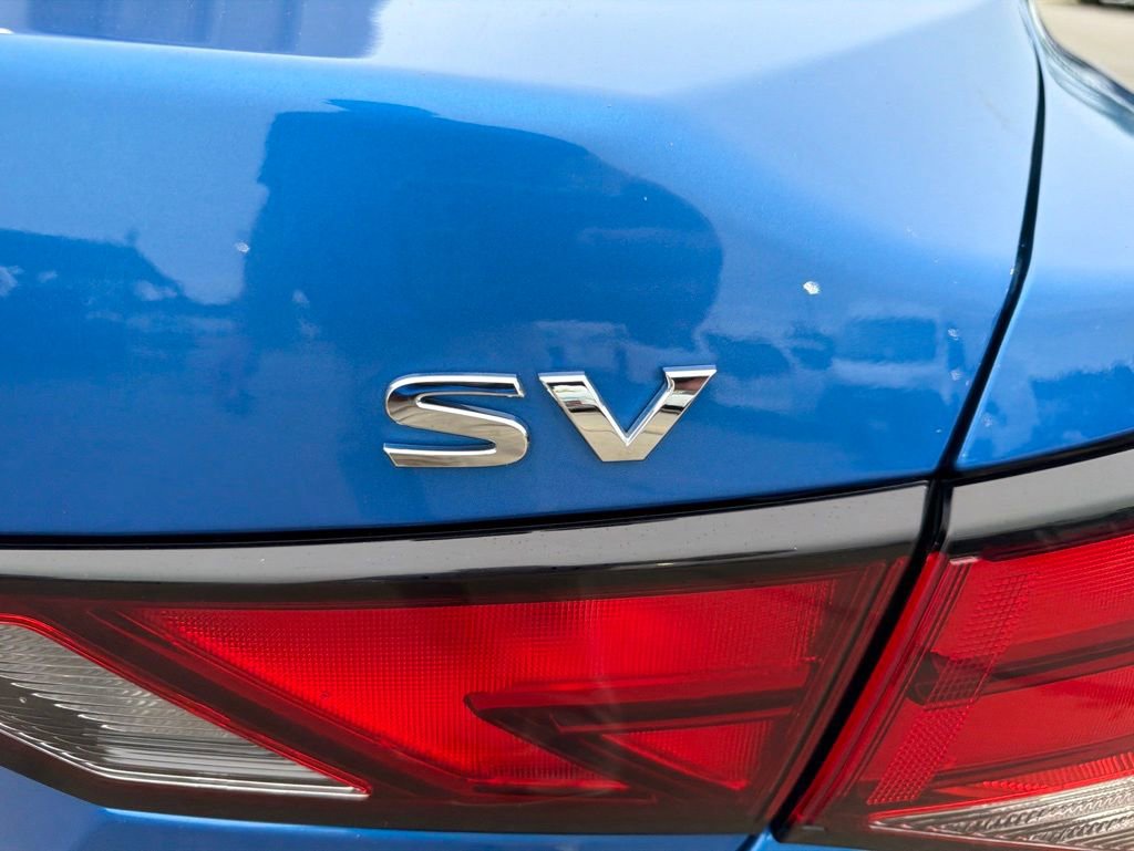 Used 2024 Nissan Sentra SV FWD image 14