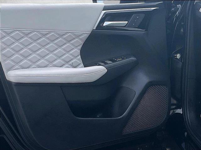 Used 2024 Mitsubishi Outlander SEL FWD image 18