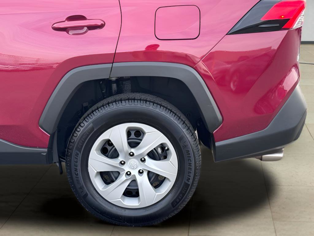 Used 2020 Toyota RAV4 LE image 35