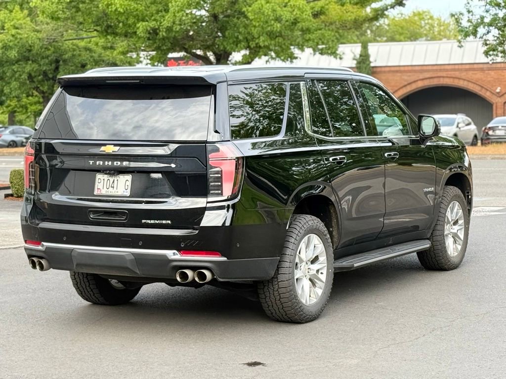 Used 2026 Chevrolet Tahoe Premier AWD/4WD image 4