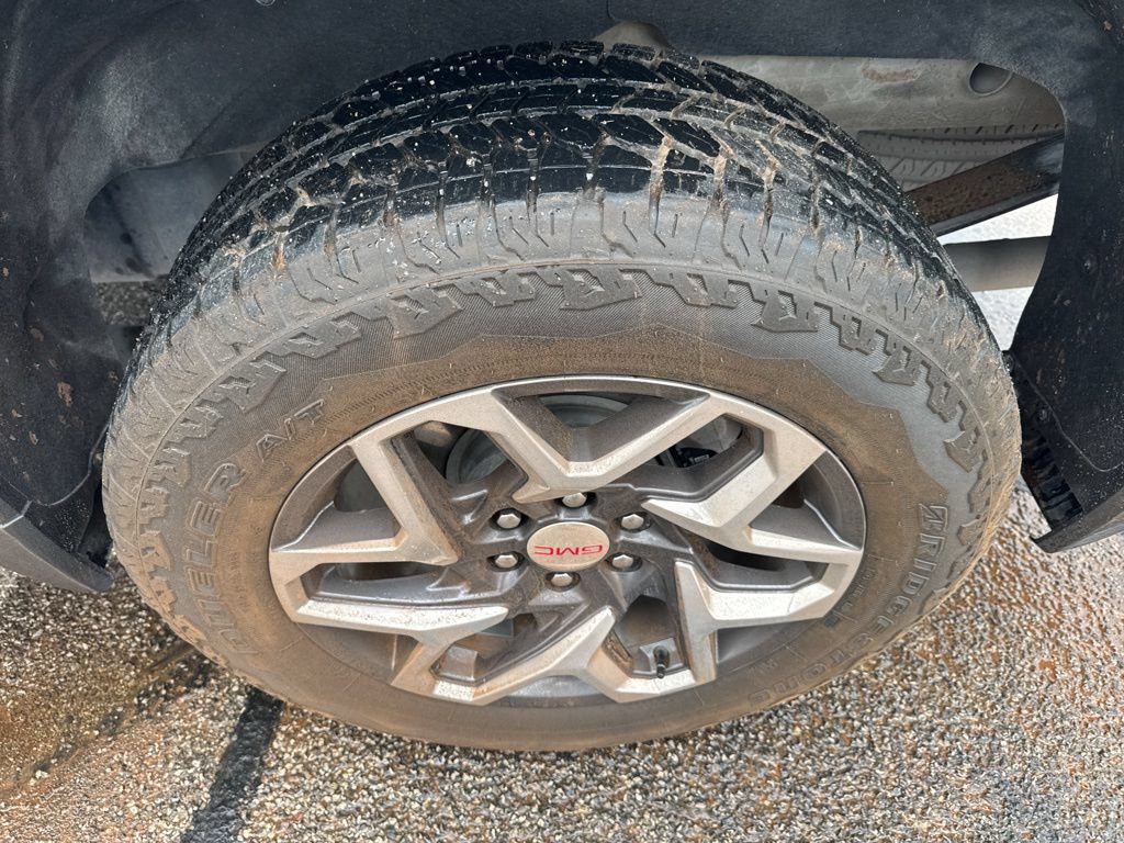 Used 2024 GMC Sierra 1500 SLT AWD/4WD image 40