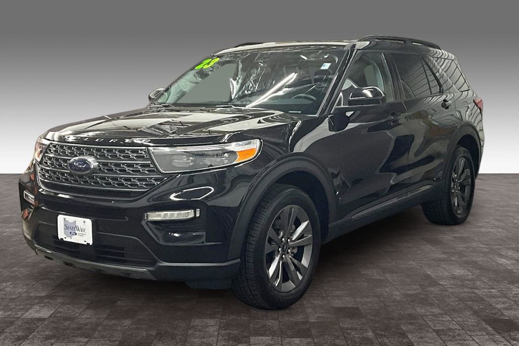 Used 2023 Ford Explorer XLT w/ Equipment Group 202A image 25