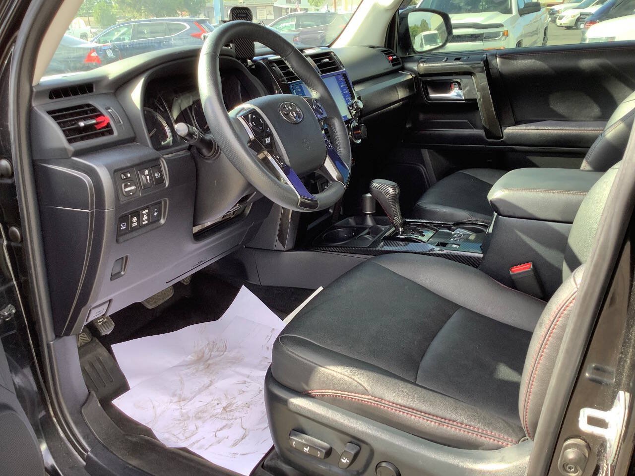 Used 2022 Toyota 4Runner TRD Off-Road Premium AWD/4WD image 37