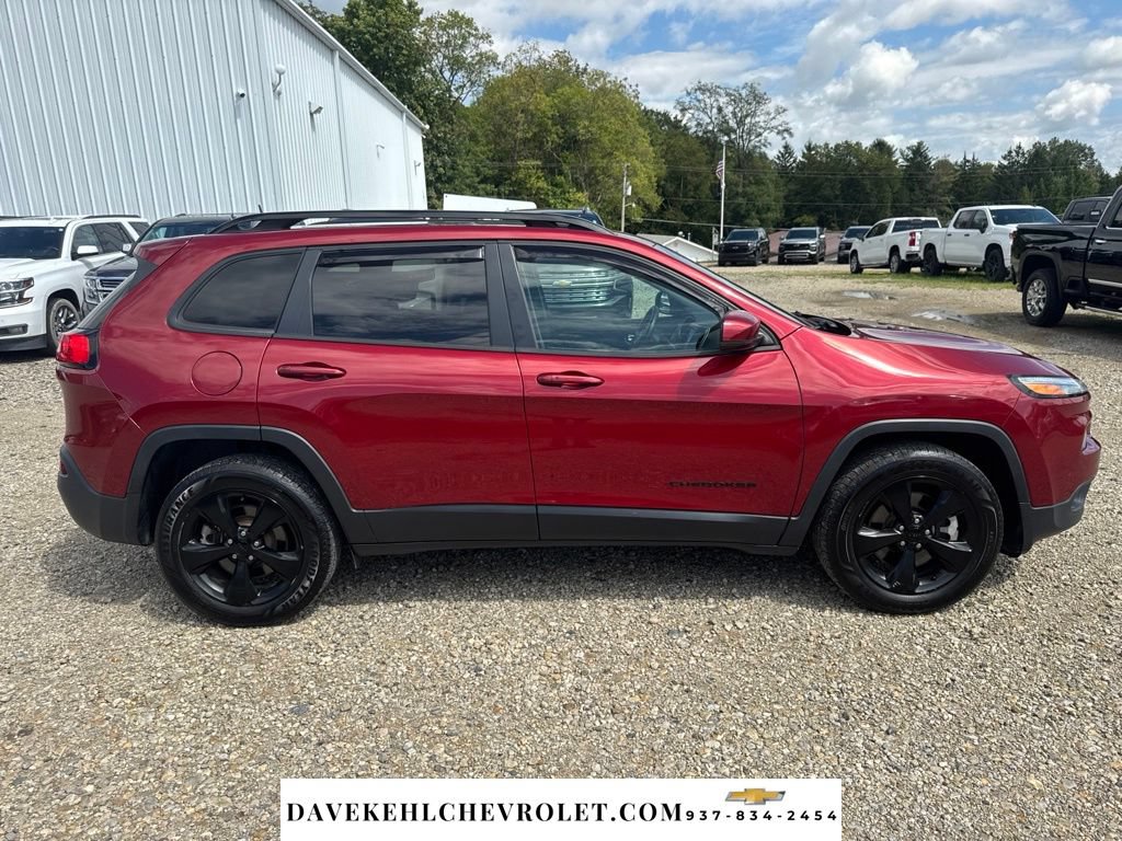 Used 2017 Jeep Cherokee High Altitude AWD/4WD image 7