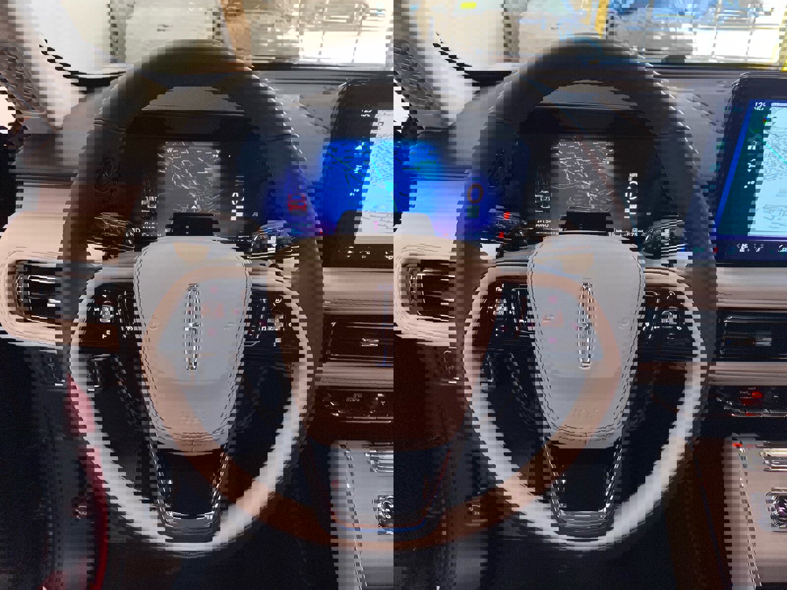 New 2026 Lincoln Aviator Reserve image 18