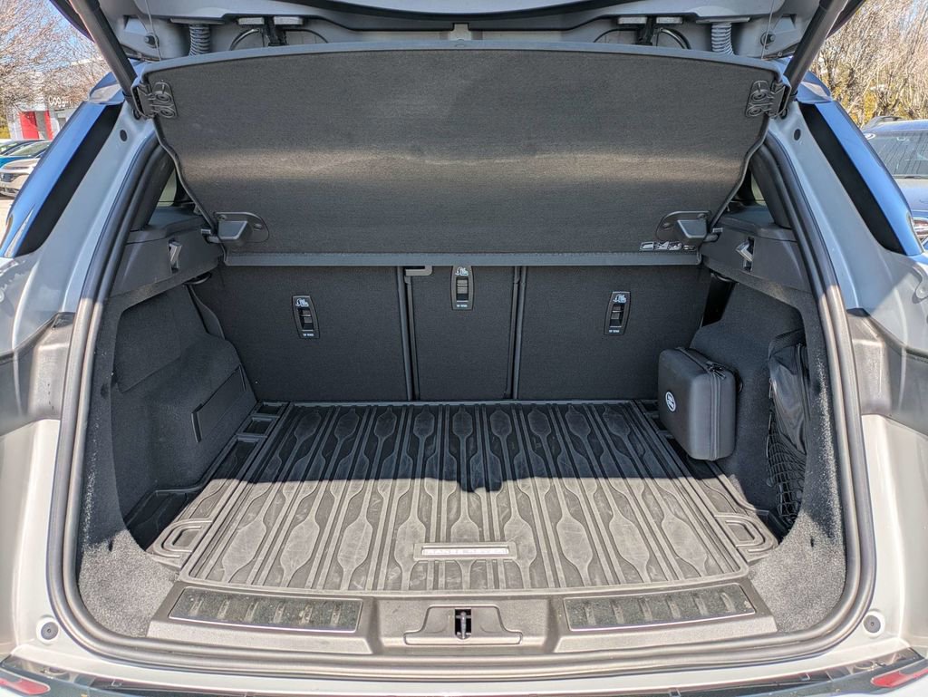 Used 2022 Land Rover Range Rover Evoque R-Dynamic S image 13