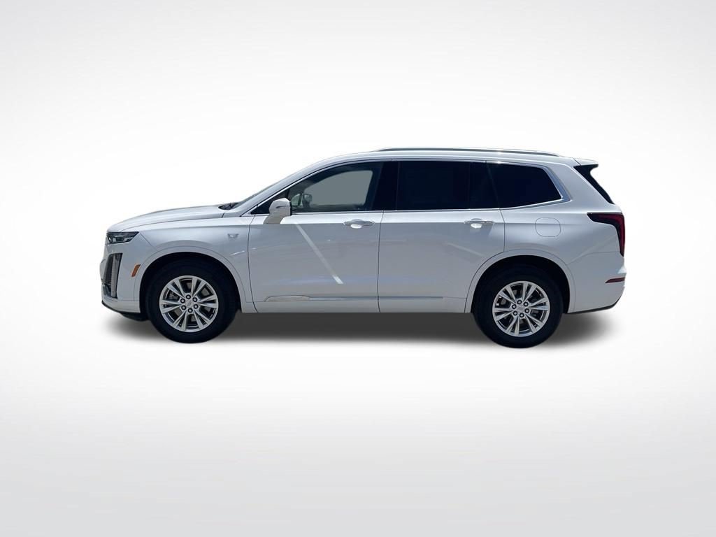 Certified 2025 Cadillac XT6 Luxury FWD image 2