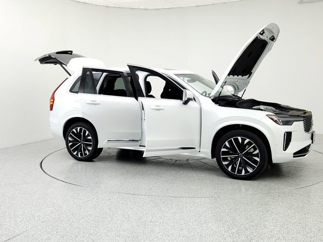 New 2025 Volvo XC90 T8 Plus w/ Protection Package Premier image 10