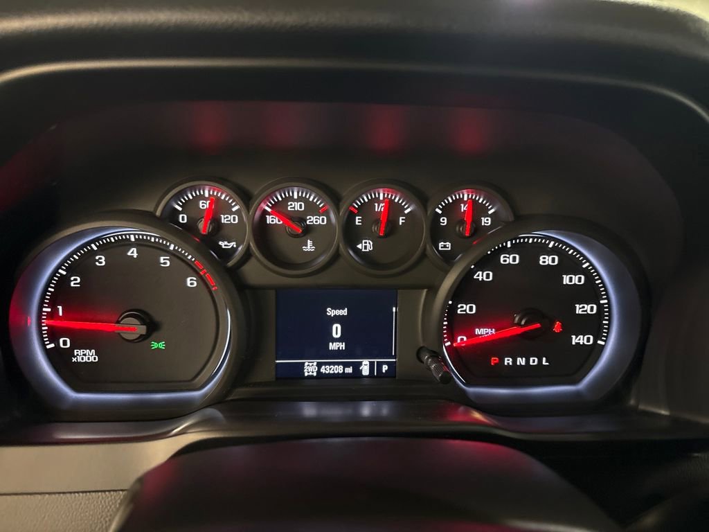 Used 2019 Chevrolet Silverado 1500 Custom Trail Boss AWD/4WD image 21
