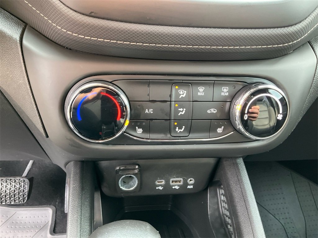 Used 2022 Chevrolet TrailBlazer ACTIV image 24