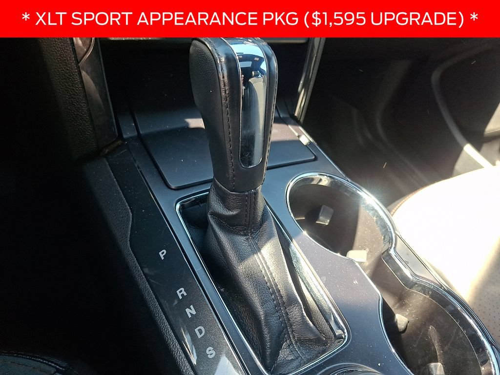 Used 2017 Ford Explorer XLT w/ Equipment Group 202A AWD/4WD image 16