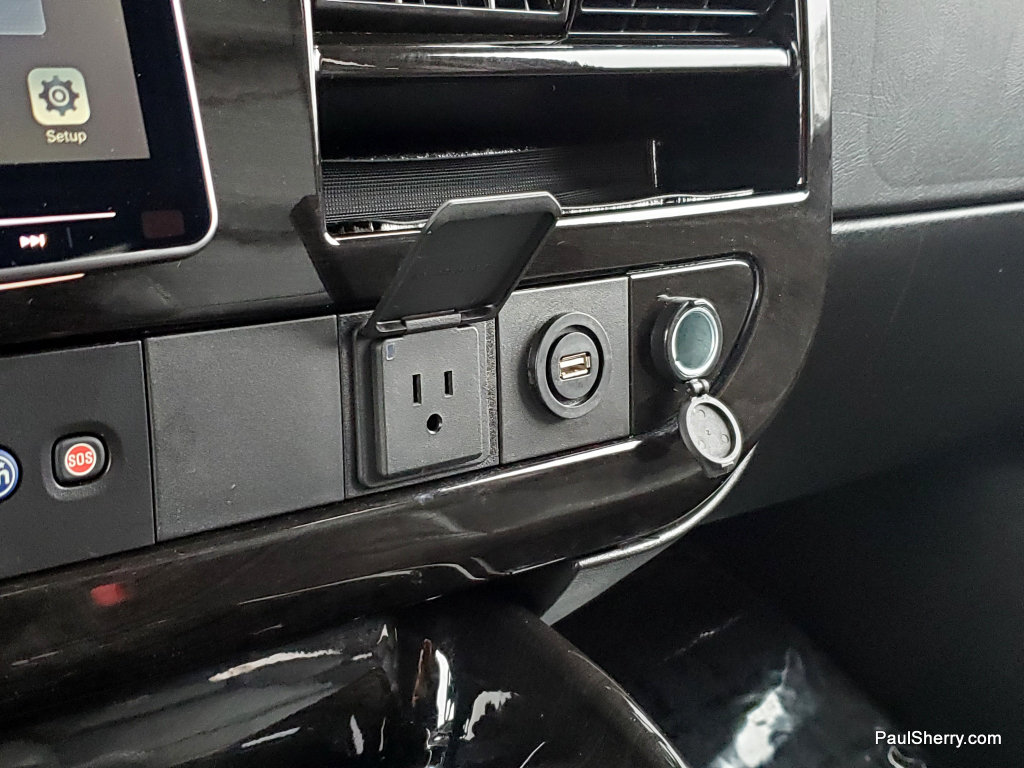 Used 2023 Chevrolet Express 2500 RWD image 47