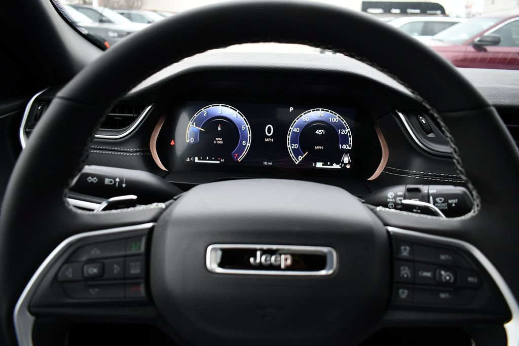 New 2026 Jeep Grand Cherokee L 4WD image 14