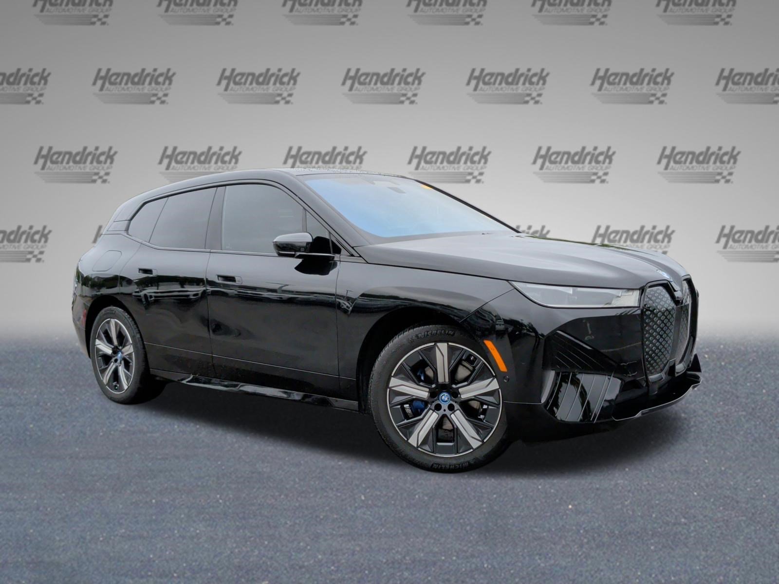 Used 2024 BMW iX xDrive50 w/ Premium Package AWD/4WD image 2