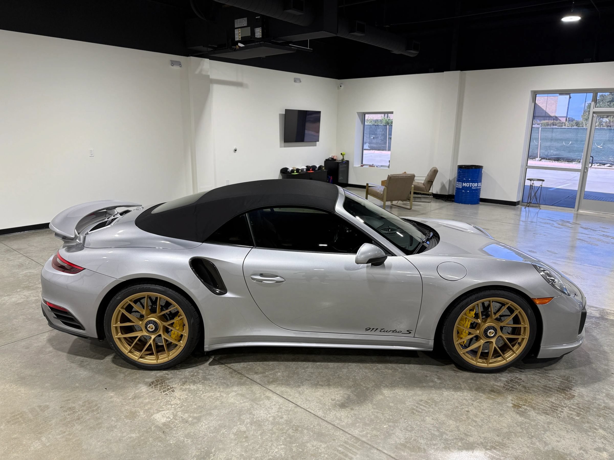 Used 2017 Porsche 911 Turbo S AWD/4WD image 42