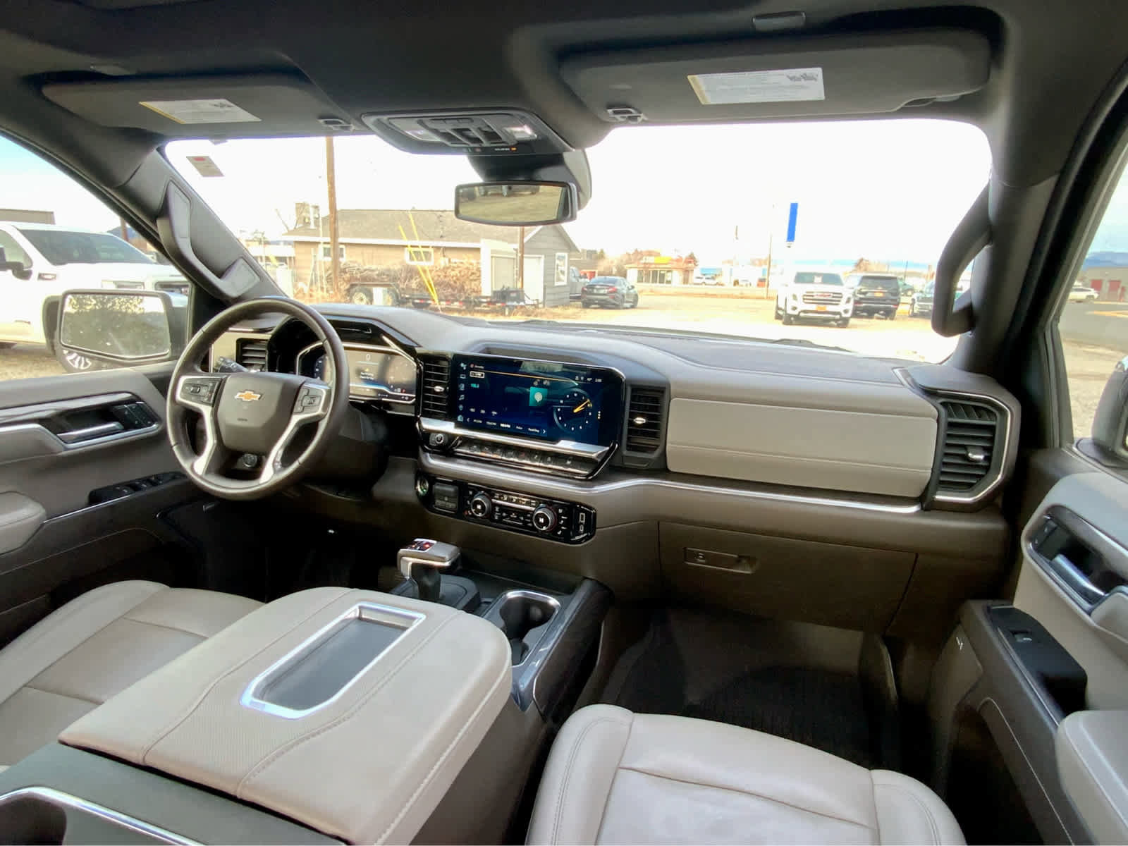 Used 2022 Chevrolet Silverado 1500 LTZ w/ LTZ Convenience Package II image 37