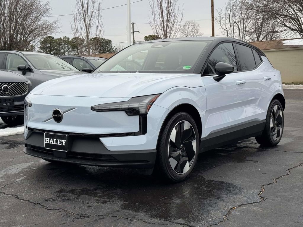 Certified 2025 Volvo EX30 Plus w/ Protection Package Premier AWD/4WD image 23