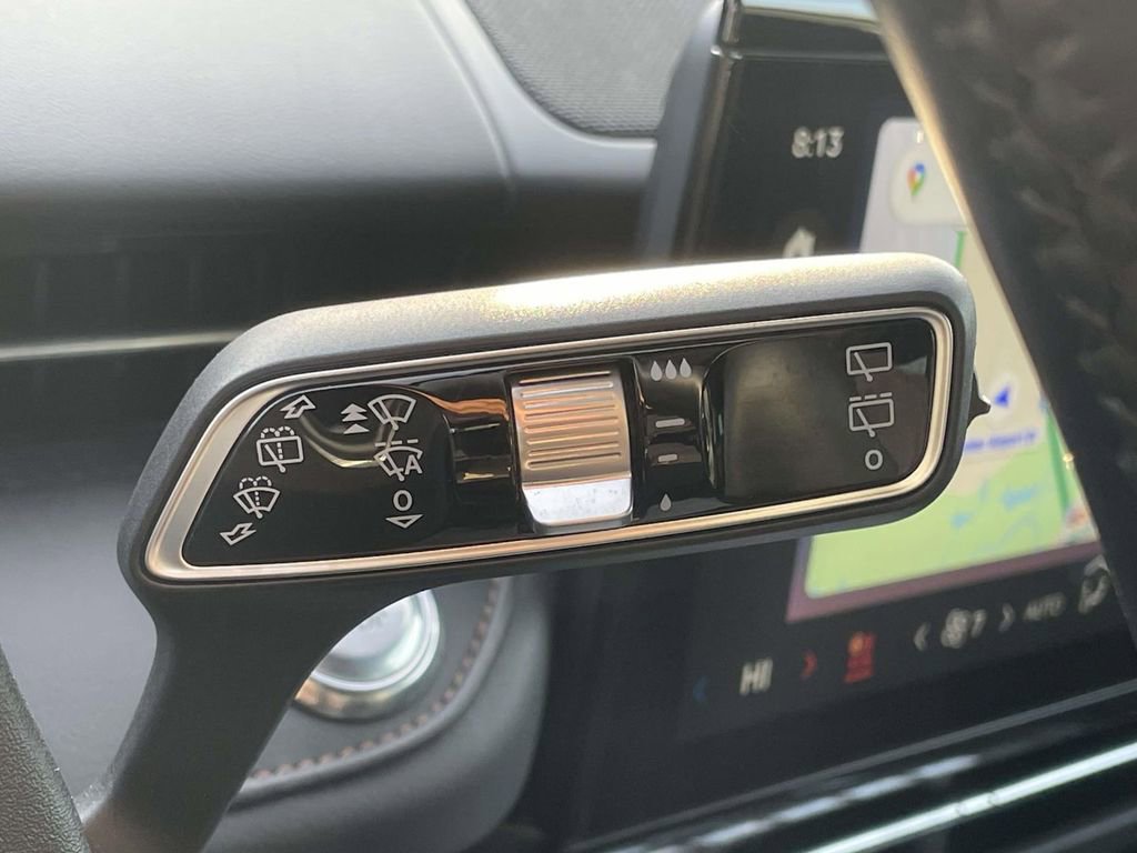 Used 2025 Lincoln Nautilus Reserve image 13