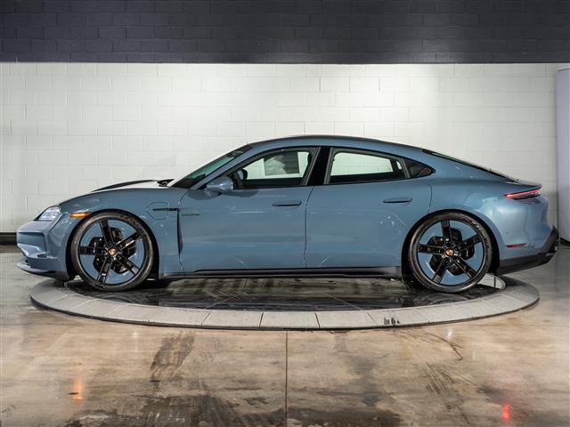 New 2026 Porsche Taycan GTS image 2