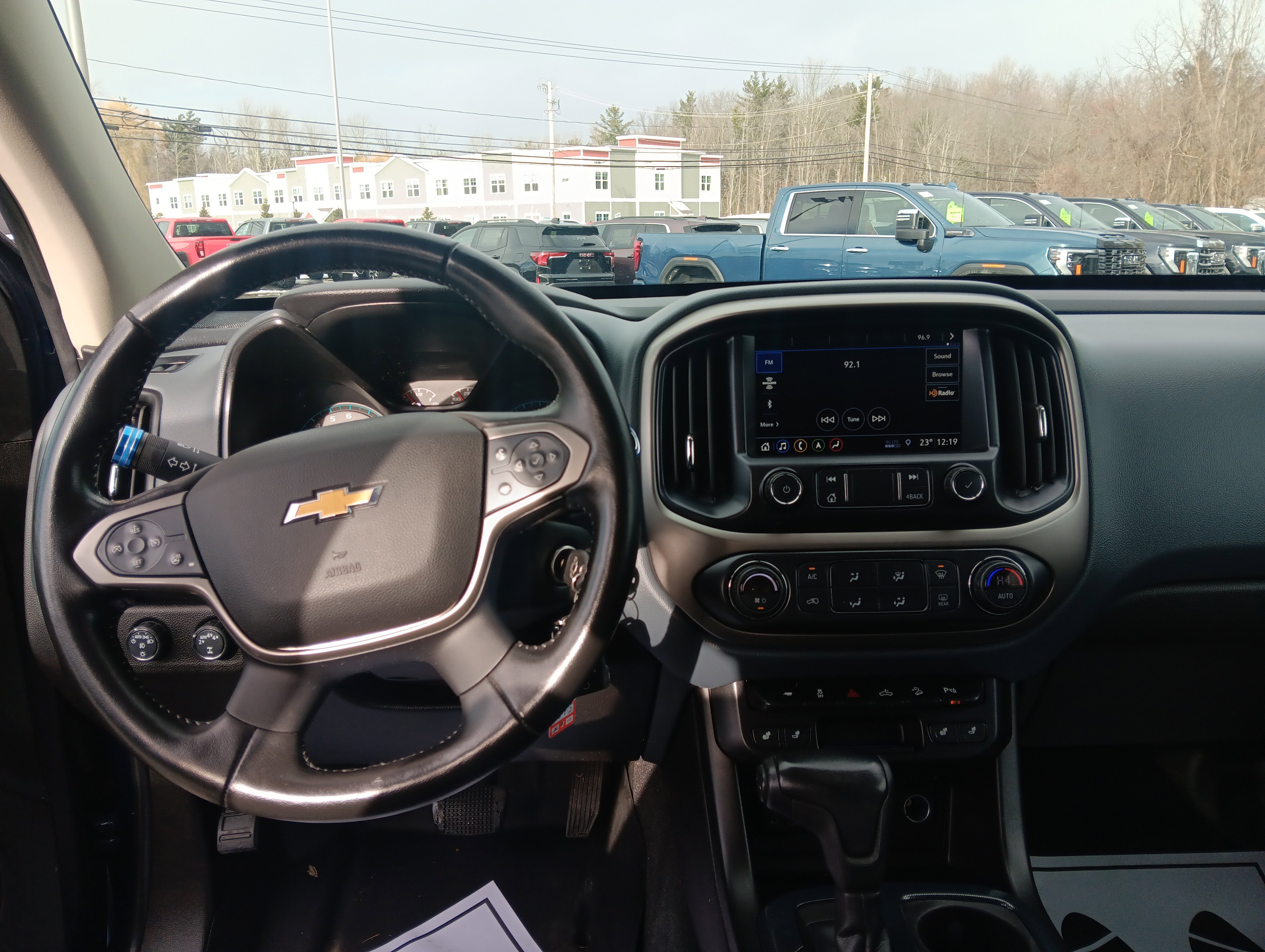 Used 2020 Chevrolet Colorado Z71 image 11
