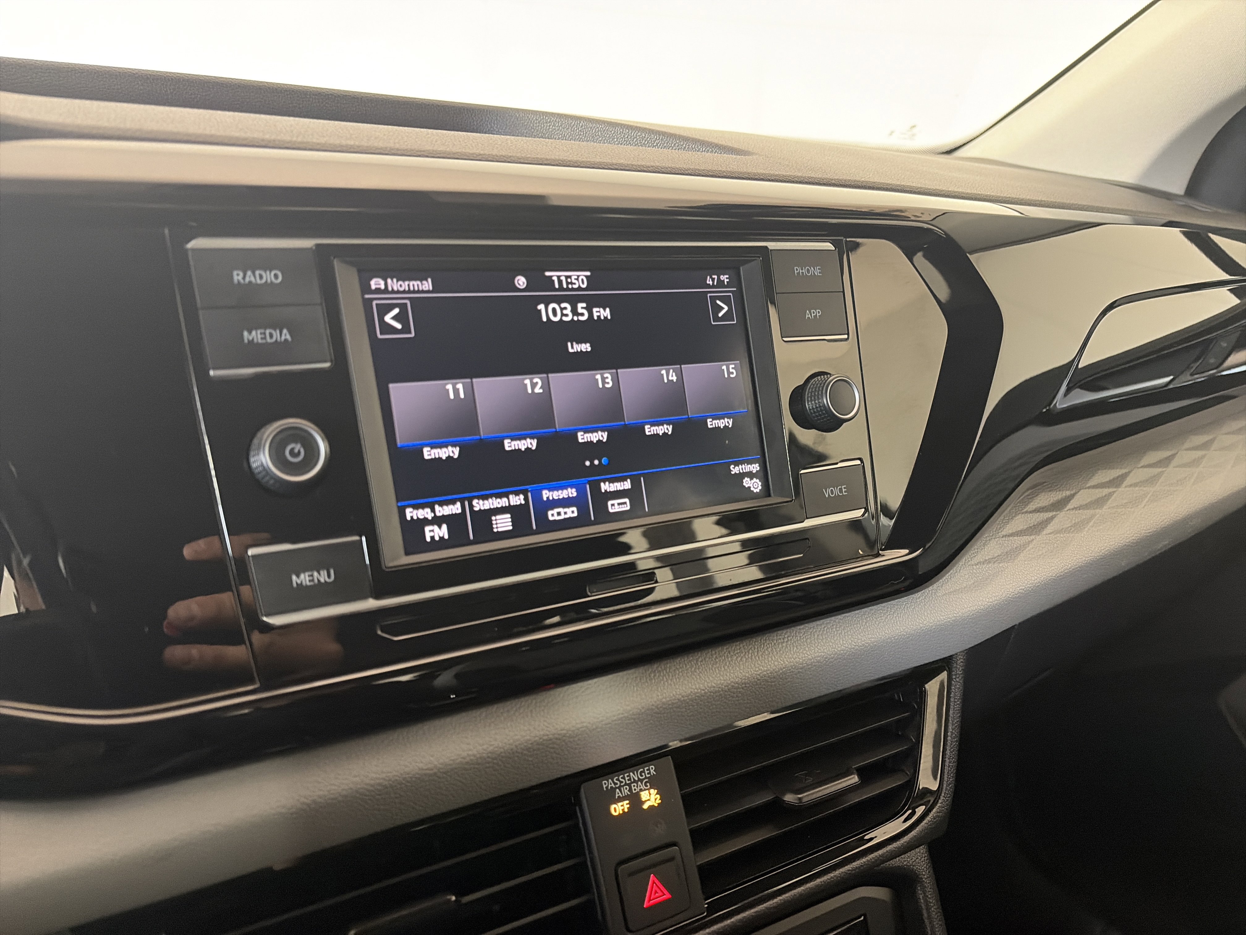 Used 2022 Volkswagen Taos S w/ IQ Drive S Package image 21