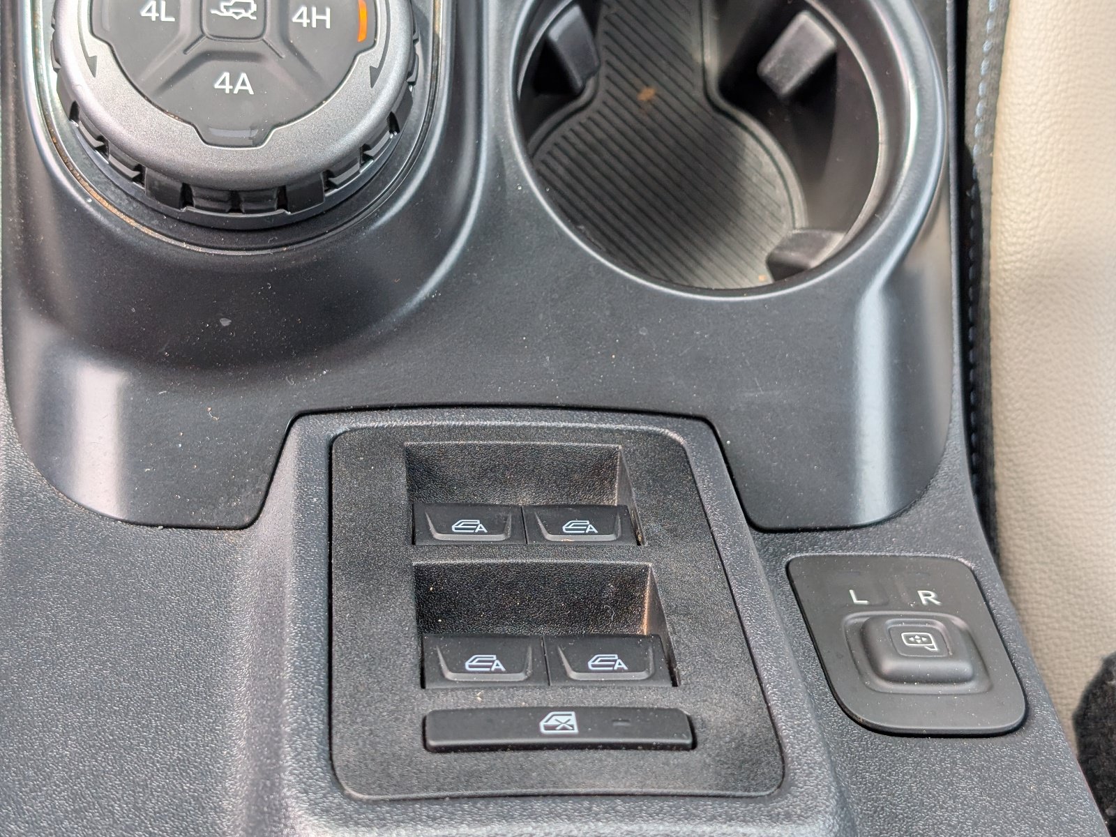 Used 2024 Ford Bronco Wildtrak AWD/4WD image 27