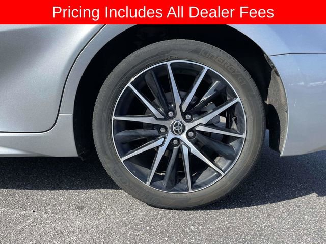 Used 2024 Toyota Camry SE w/ Convenience Package FWD image 9