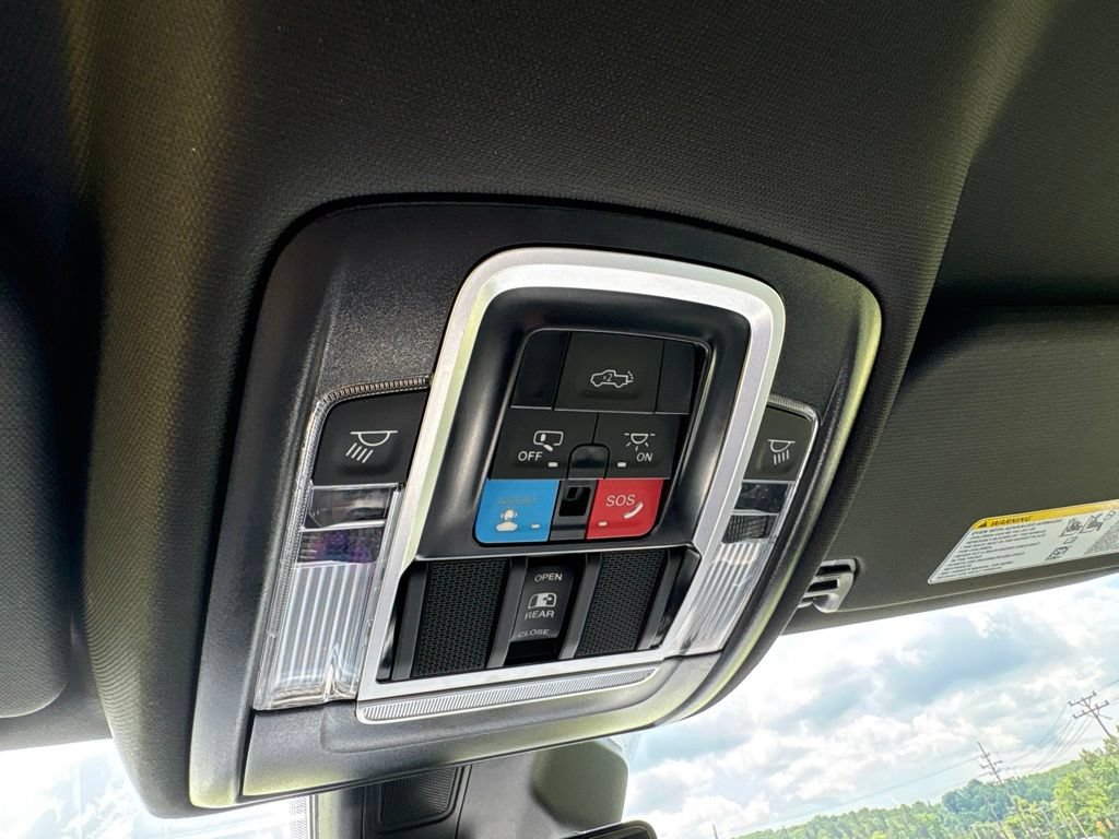 Used 2025 RAM 1500 Big Horn AWD/4WD image 31