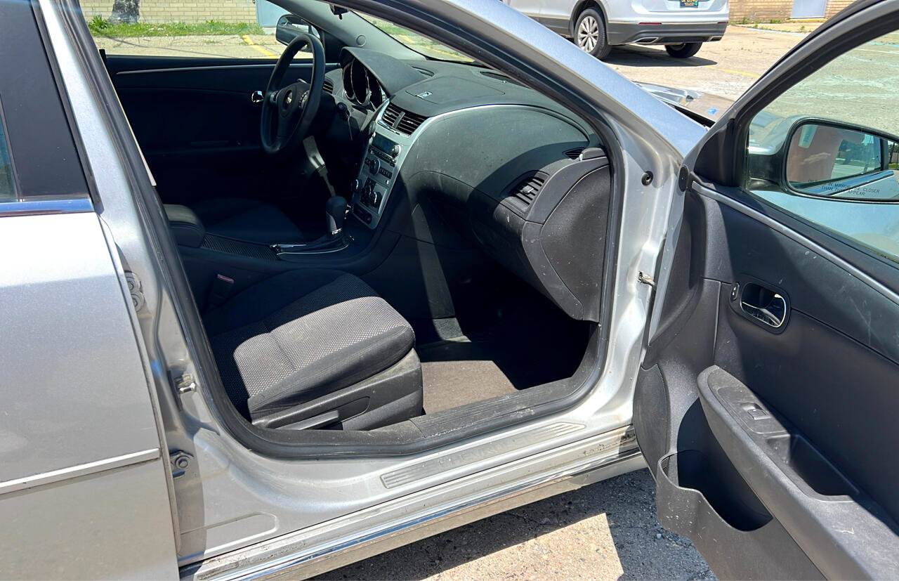 Used 2011 Chevrolet Malibu LT w/ Power Convenience Package image 17
