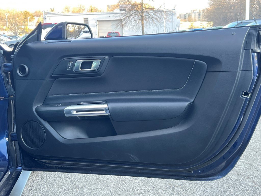 Used 2019 Ford Mustang Coupe w/ Ecoboost Performance Package image 9