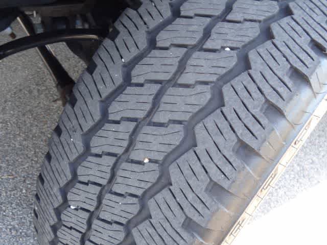 Used 2024 Ford F250 Lariat w/ Black Appearance Package AWD/4WD image 49
