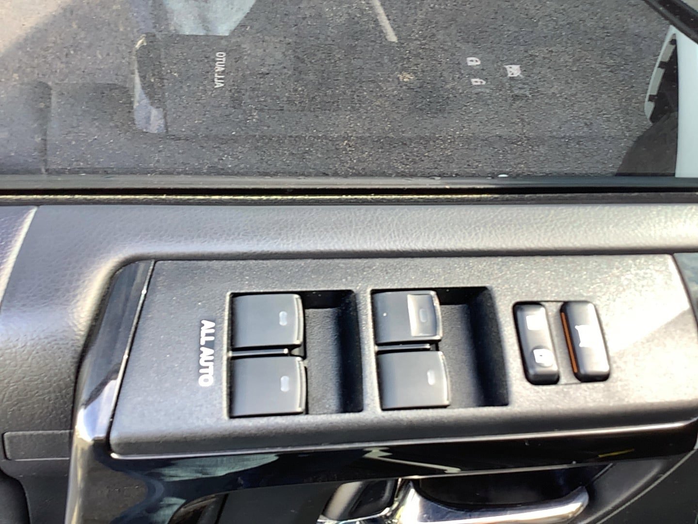 Used 2023 Toyota 4Runner TRD Off-Road Premium w/ Off Road Premium Plus Package AWD/4WD image 10