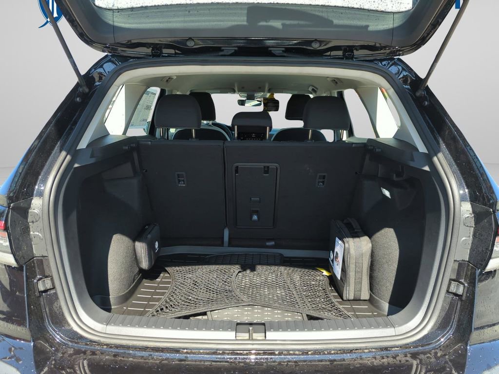 New 2026 Volkswagen Taos S image 19