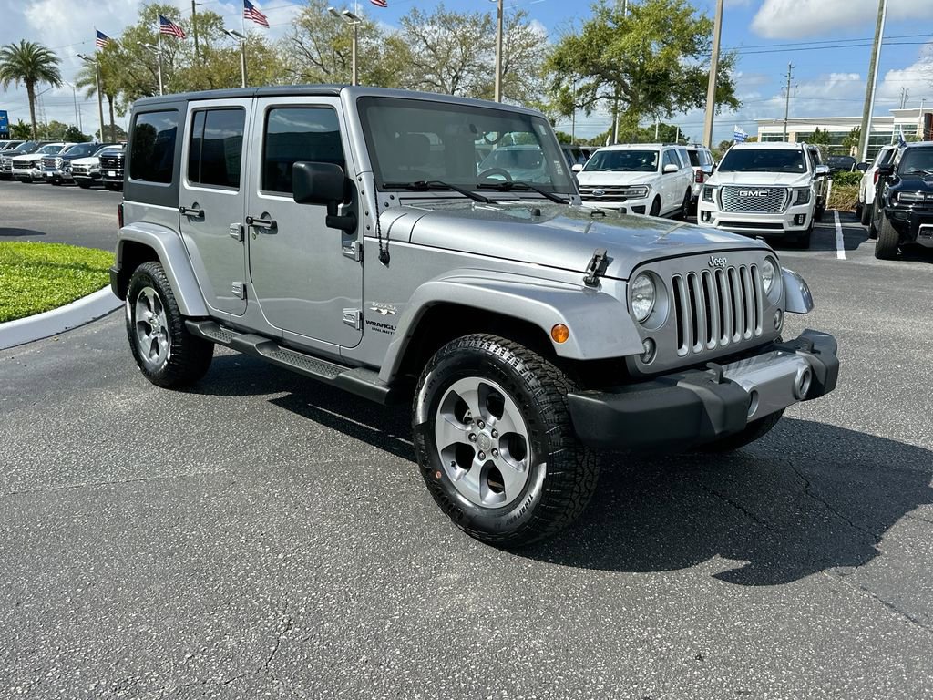 Used 2016 Jeep Wrangler Unlimited Sahara w/ Connectivity Group image 4
