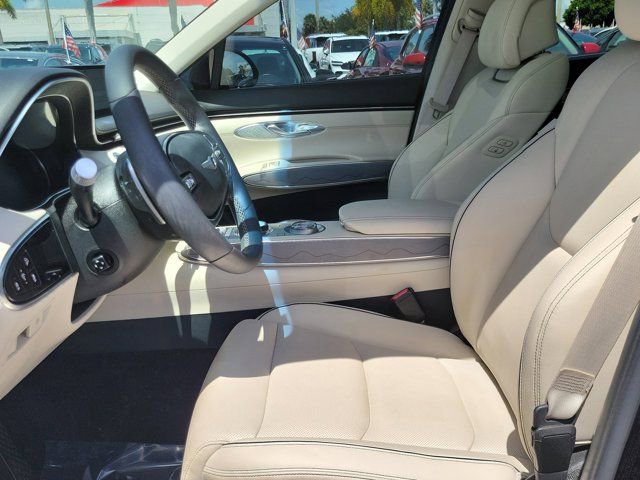 Used 2024 Genesis GV70 2.5T w/ Advanced Package AWD/4WD image 12